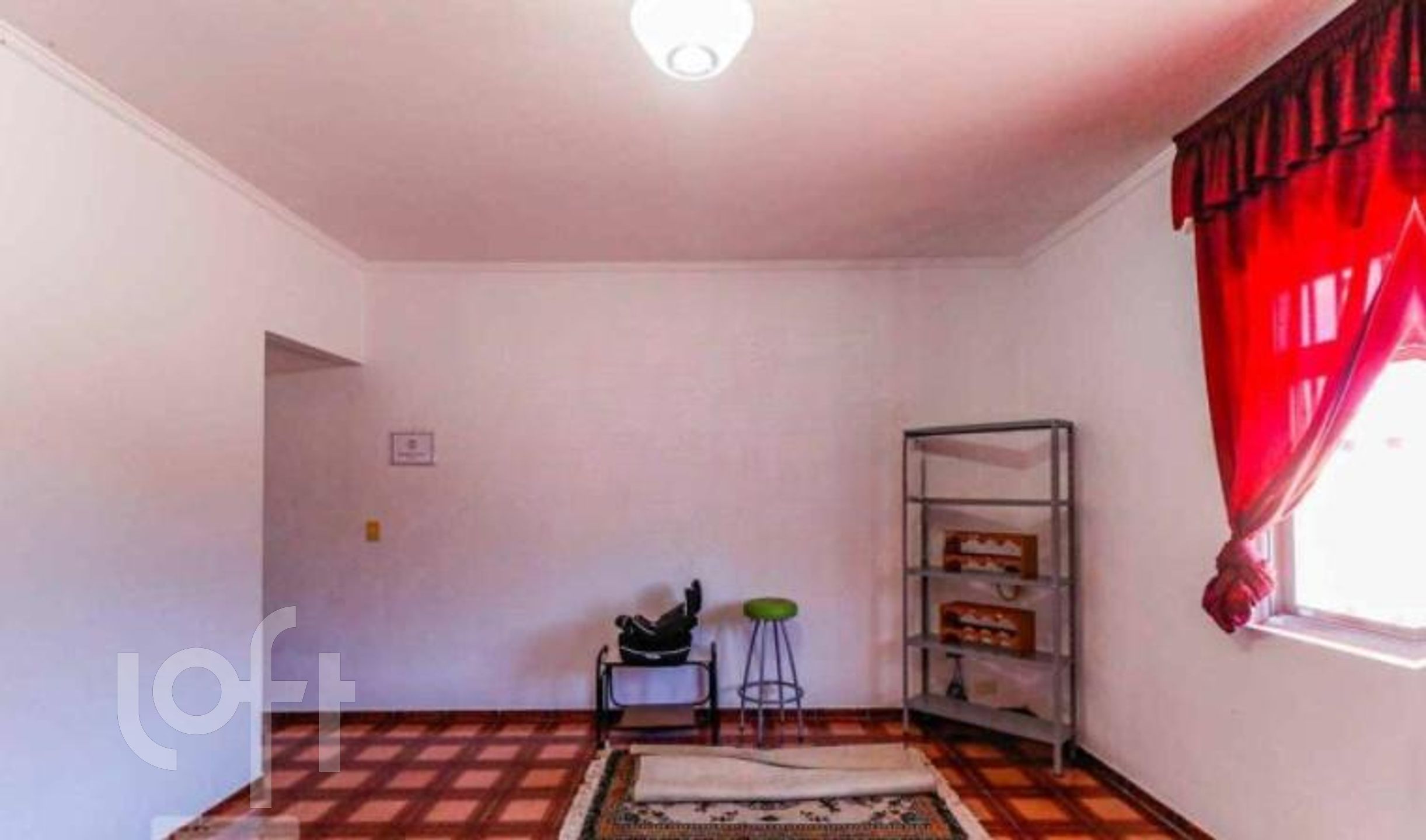 Casa à venda com 3 quartos, 240m² - Foto 1