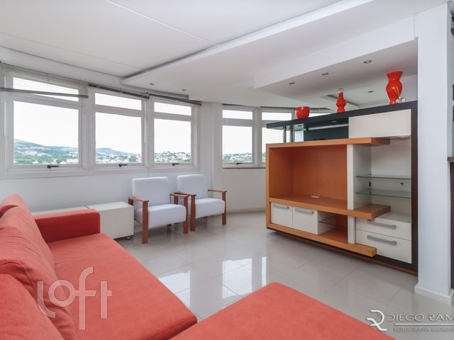 Apartamento com 105m², 3 dormitórios, 1 suíte, 2 vagas, Jardim Botânico em Porto Alegre