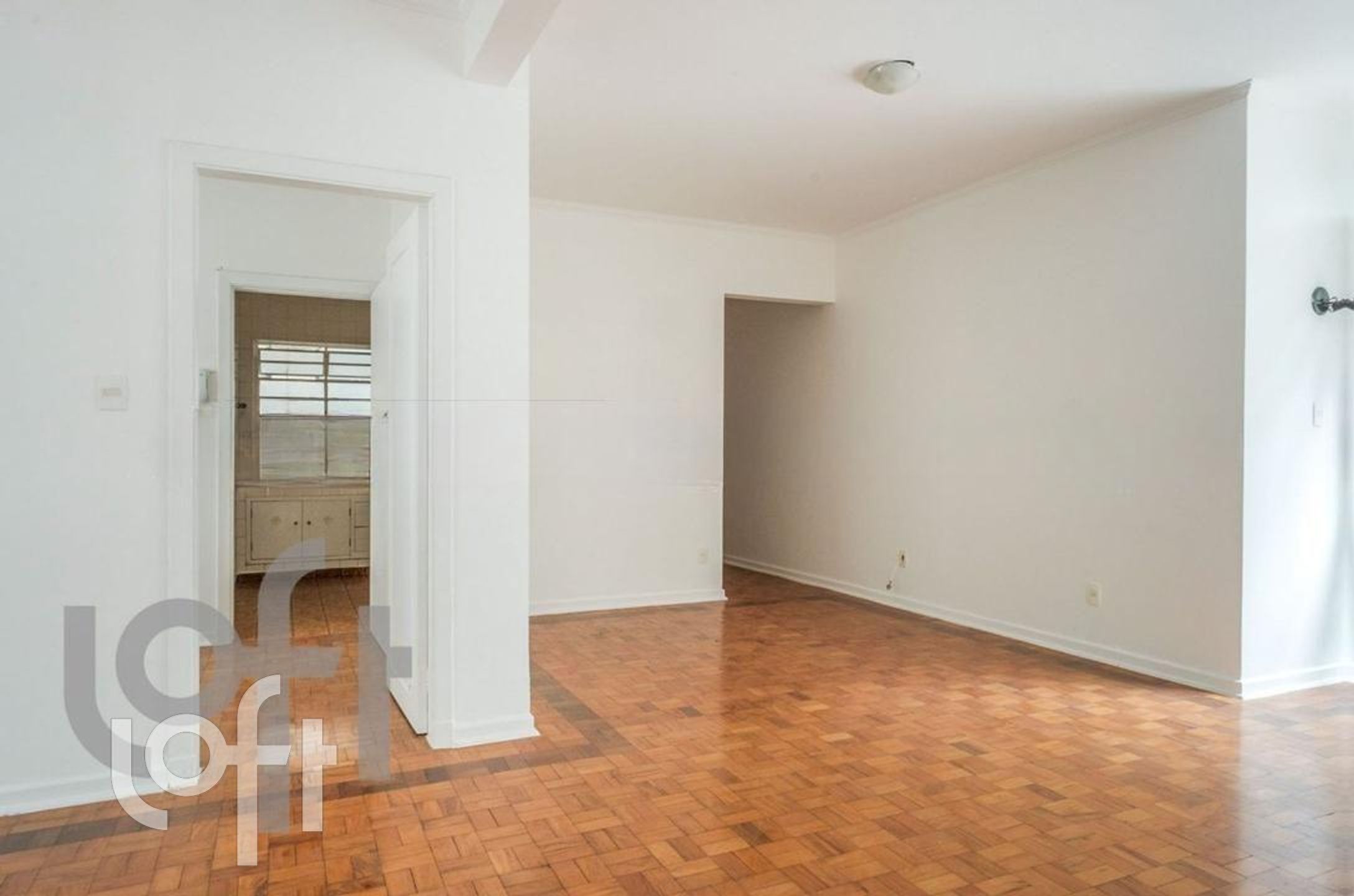 Apartamento à venda com 3 quartos, 130m² - Foto 2