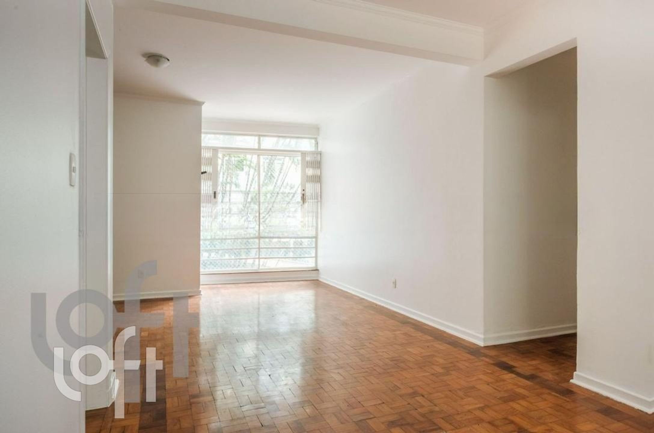 Apartamento à venda com 3 quartos, 130m² - Foto 1