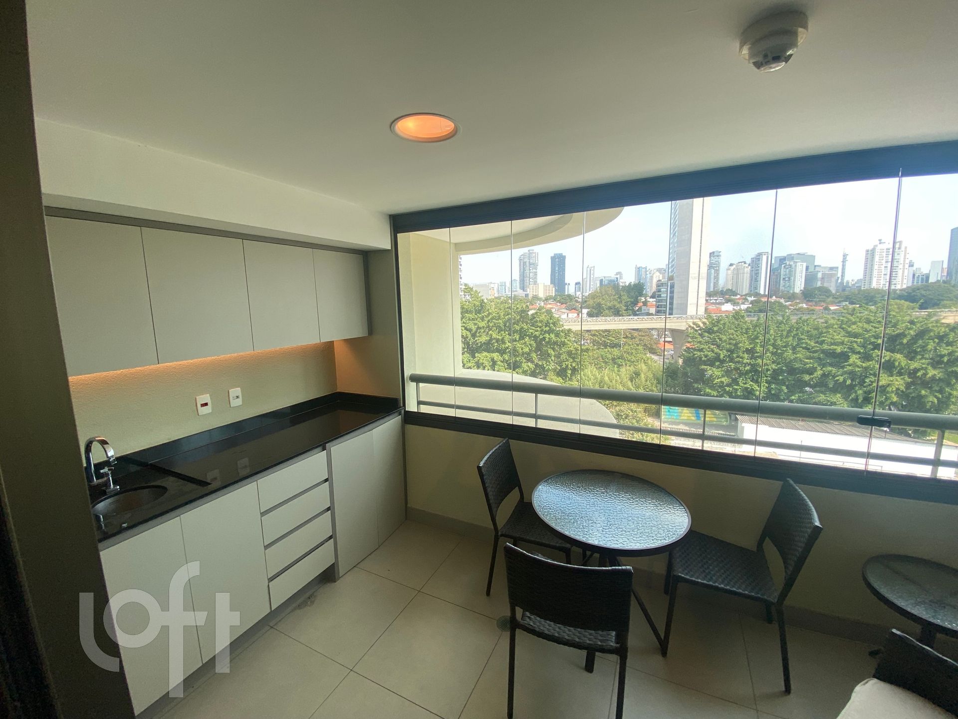 Apartamento à venda com 2 quartos, 61m² - Foto 15