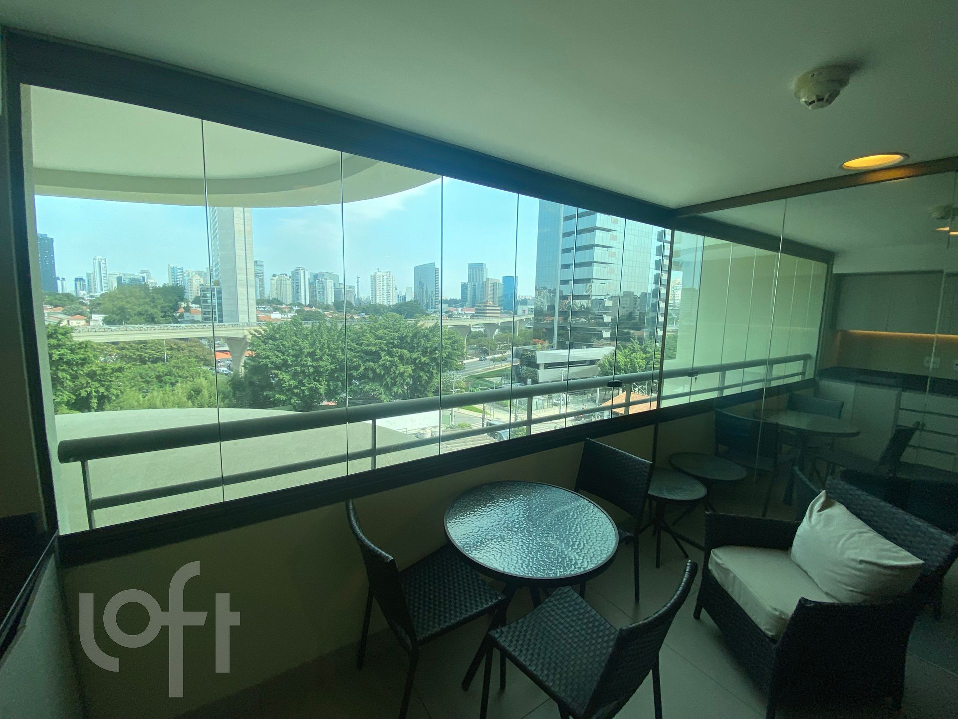 Apartamento à venda com 2 quartos, 61m² - Foto 14