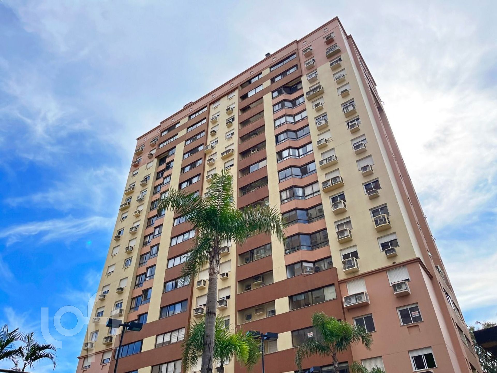 Apartamento com 94m², 3 dormitórios, 1 suíte, 2 vagas, Vila Ipiranga em Porto Alegre