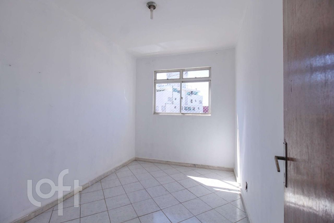 Apartamento à venda com 3 quartos, 50m² - Foto 8