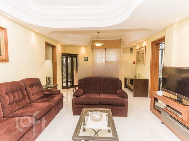 Apartamento com 130m², 3 dormitórios, 1 suíte, 1 vaga, Rio Branco em Porto Alegre