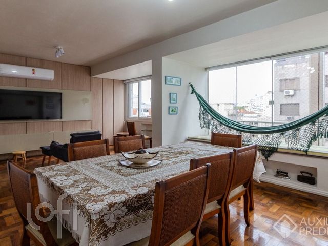 Apartamento com 125m², 3 dormitórios, 1 suíte, Bom Fim em Porto Alegre