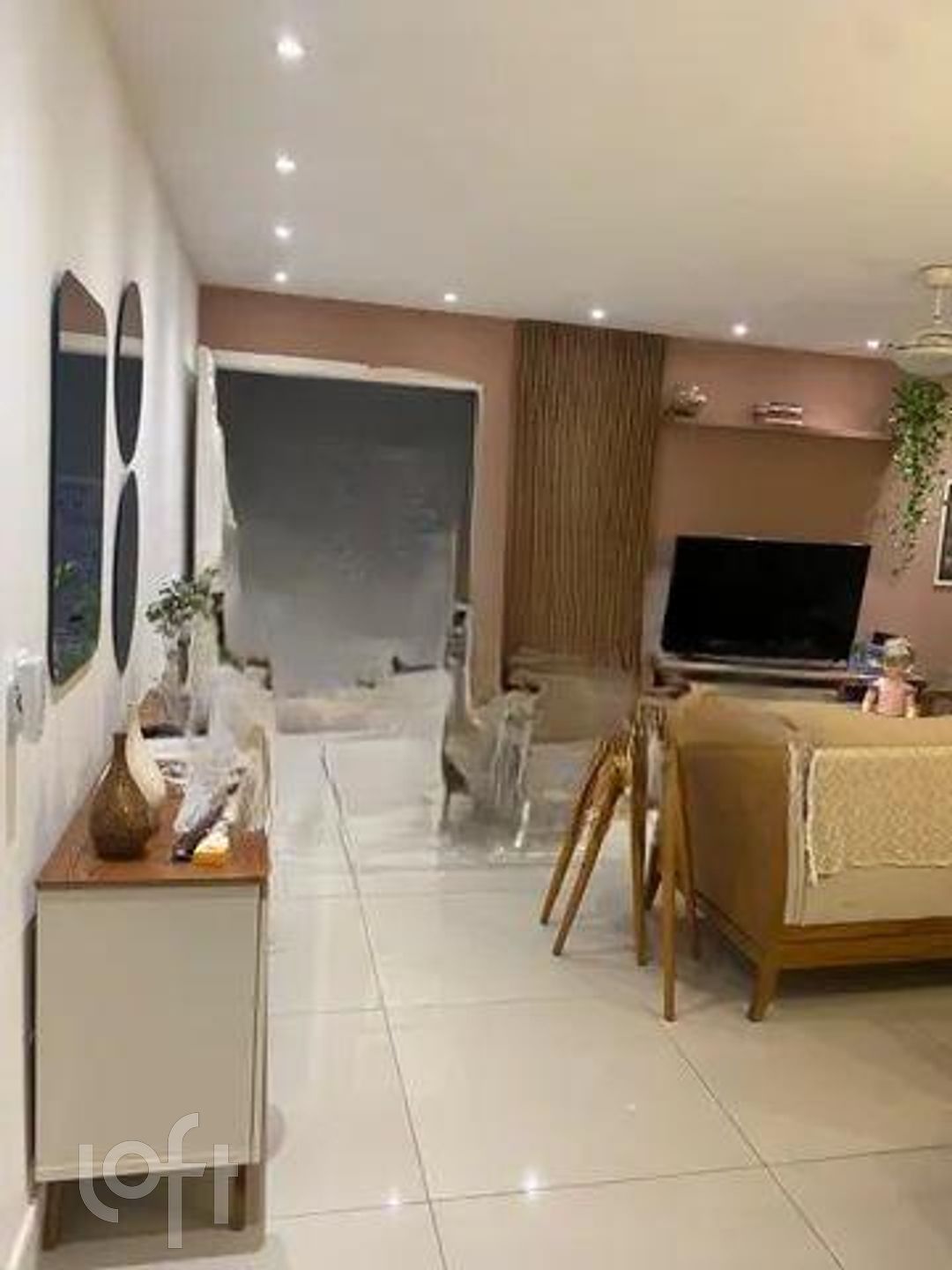 Apartamento à venda com 3 quartos, 140m² - Foto 4