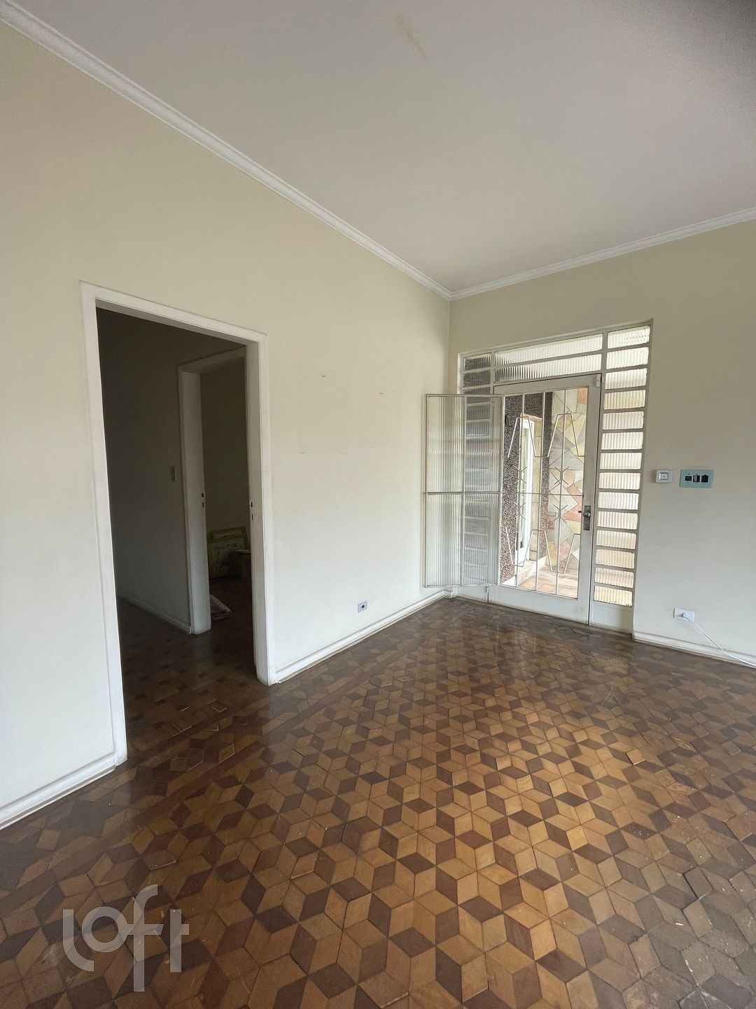 Casa à venda com 4 quartos, 302m² - Foto 3