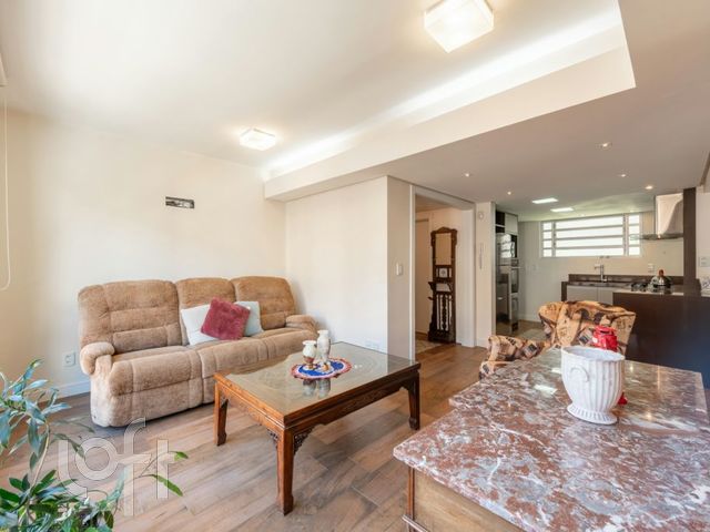 Apartamento com 144m², 3 dormitórios, 1 suíte, 1 vaga, Bela Vista em Porto Alegre