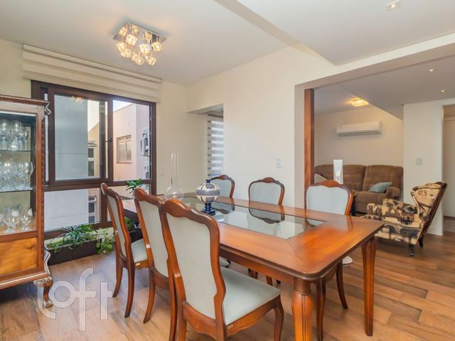 Apartamento com 144m², 3 dormitórios, 1 suíte, 1 vaga, Bela Vista em Porto Alegre