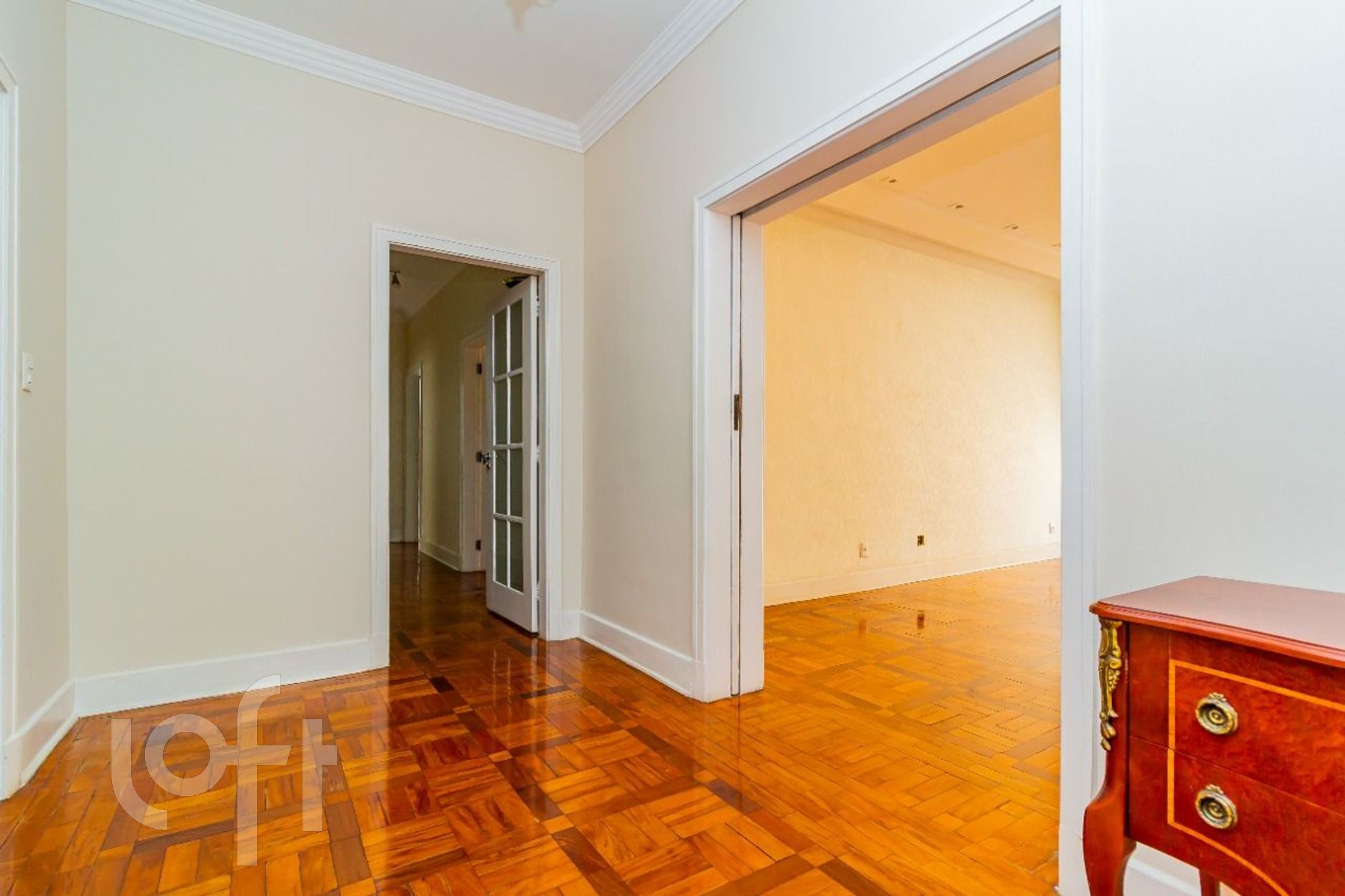 Apartamento à venda com 3 quartos, 252m² - Foto 9