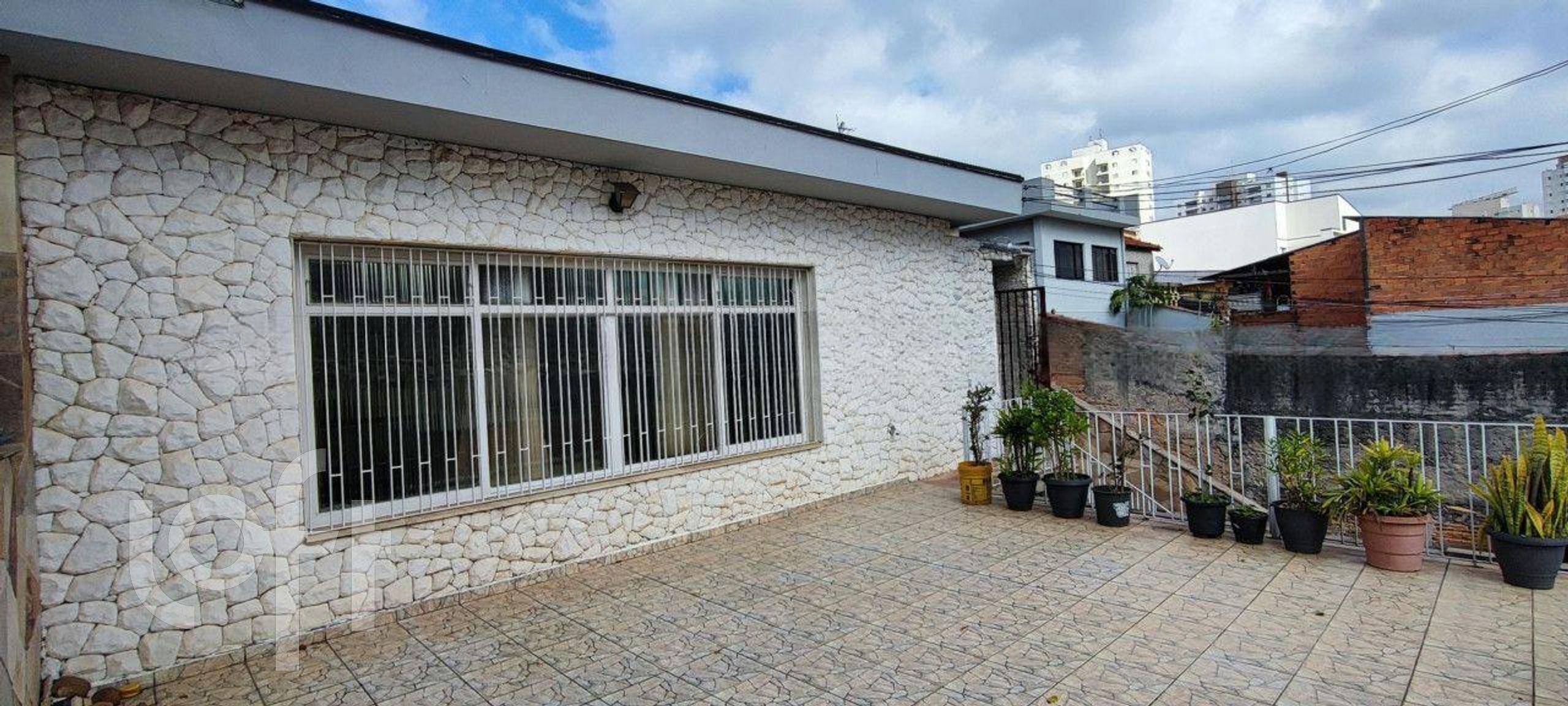 Casa à venda com 3 quartos, 250m² - Foto 17