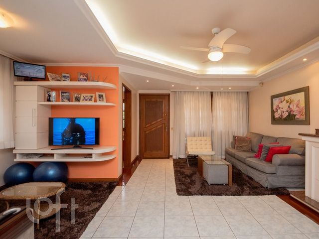 Casa com 340m², 4 dormitórios, 1 suíte, Jardim Botânico em Porto Alegre