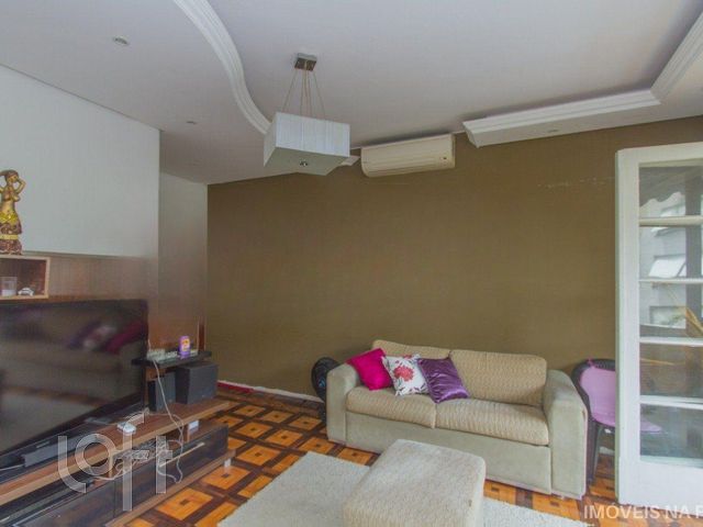 Apartamento com 118m², 3 dormitórios, 2 suítes, Santana em Porto Alegre