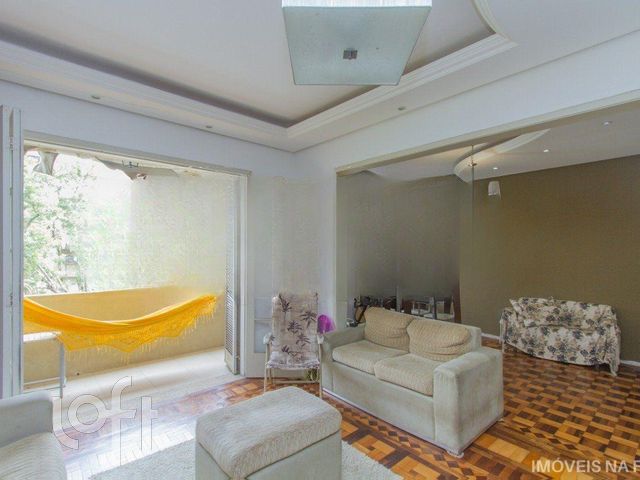 Apartamento com 118m², 3 dormitórios, 2 suítes, Santana em Porto Alegre