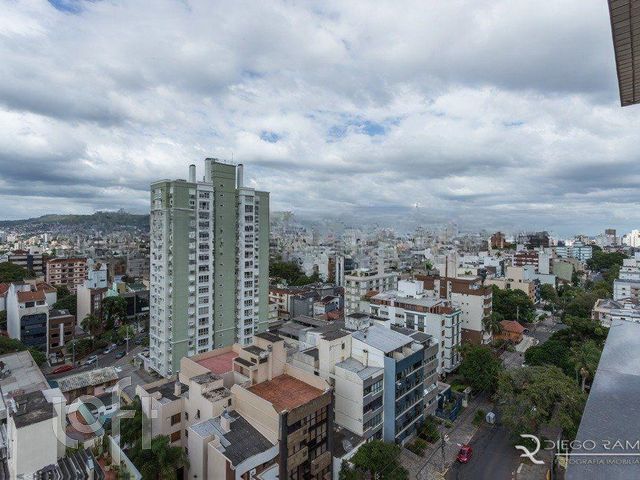 Apartamento com 89m², 2 dormitórios, 1 suíte, 1 vaga, Petrópolis em Porto Alegre