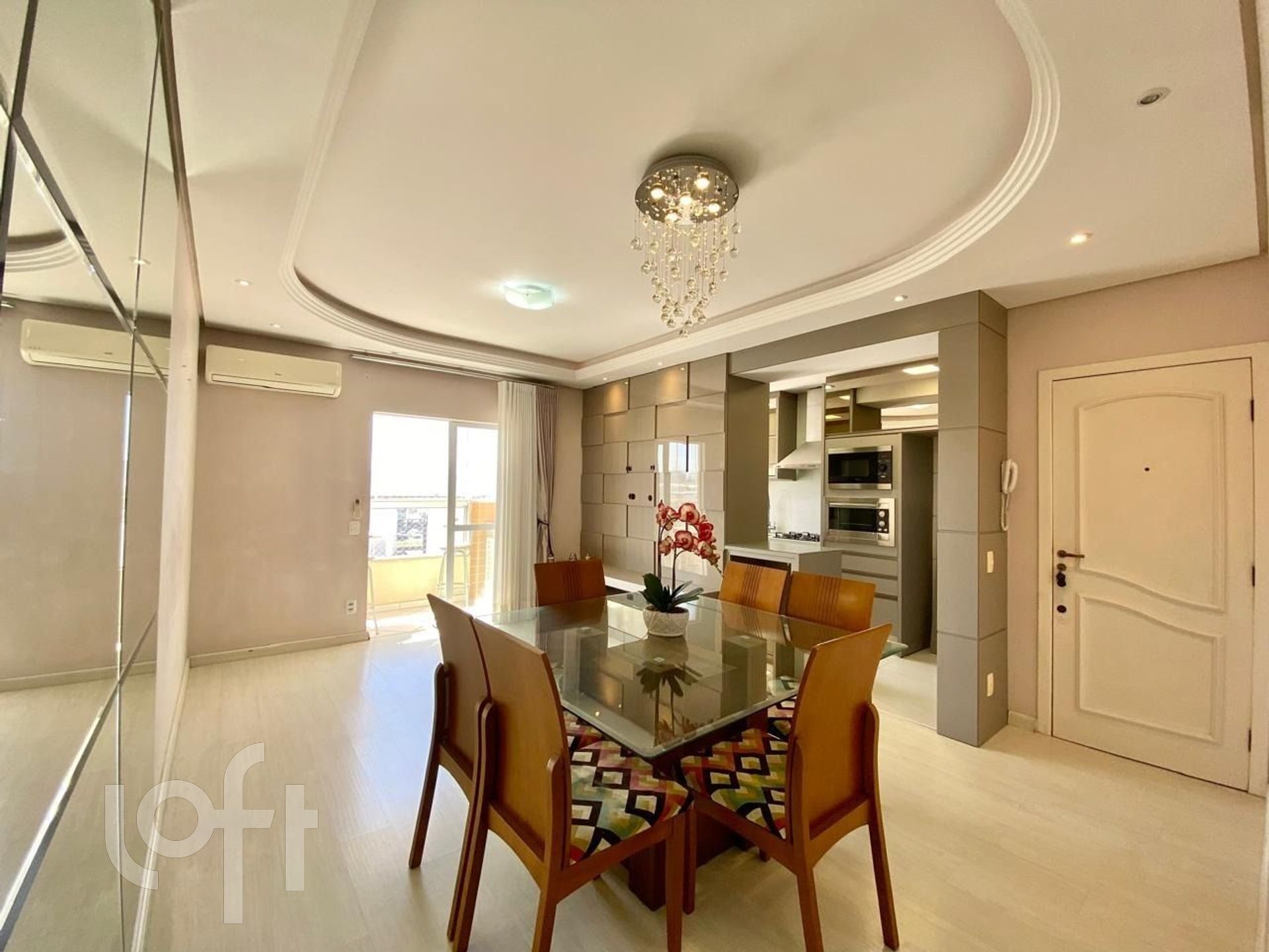 Apartamento à venda em Cidade Jardim de Florianopolis com 105 m², 3 quartos, 1 suíte, 1 vaga