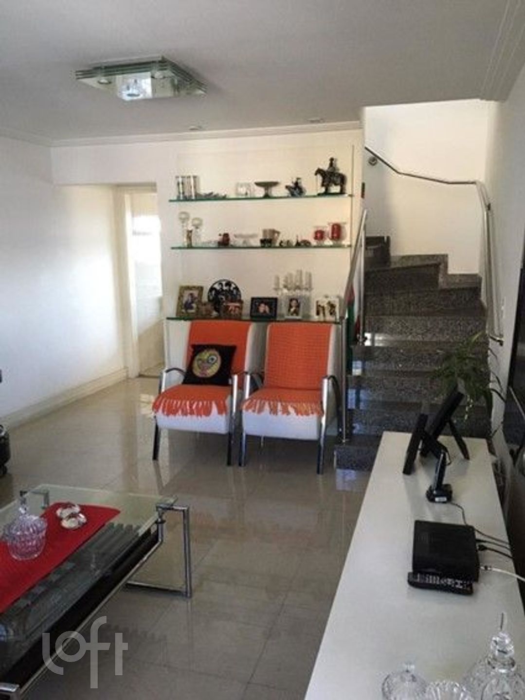 Casa à venda com 3 quartos, 226m² - Foto 2