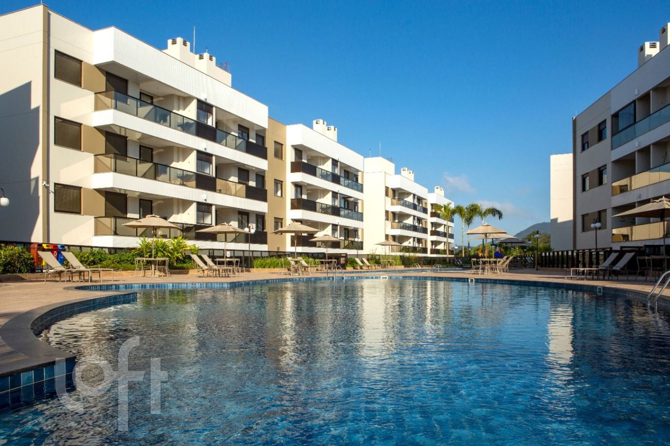 Apartamentos com 73m², 2 quartos, 1 suíte, 1 garagem, no bairro Cachoeira do bom Jesus em Florianópolis