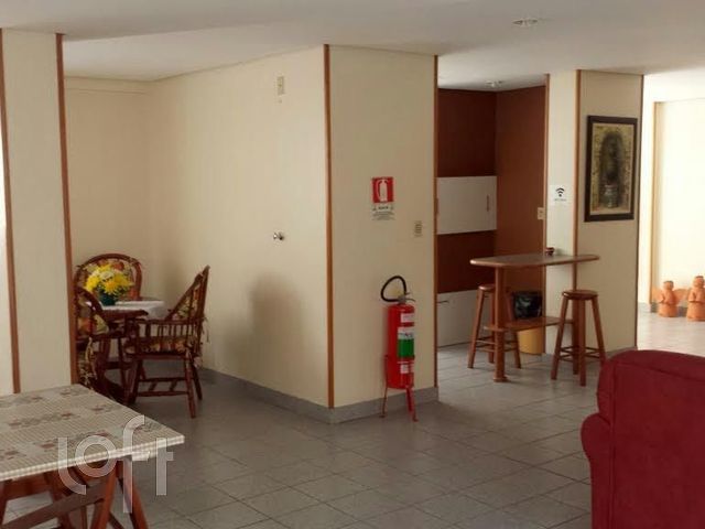 Apartamento com 100m², 3 dormitórios, 1 suíte, 1 vaga, Petrópolis em Porto Alegre