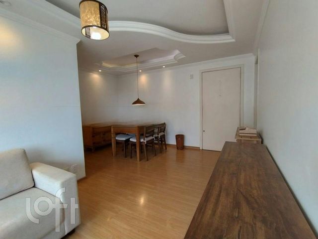 Apartamento com 85m², 3 dormitórios, 1 suíte, 2 vagas, Vila Ipiranga em Porto Alegre