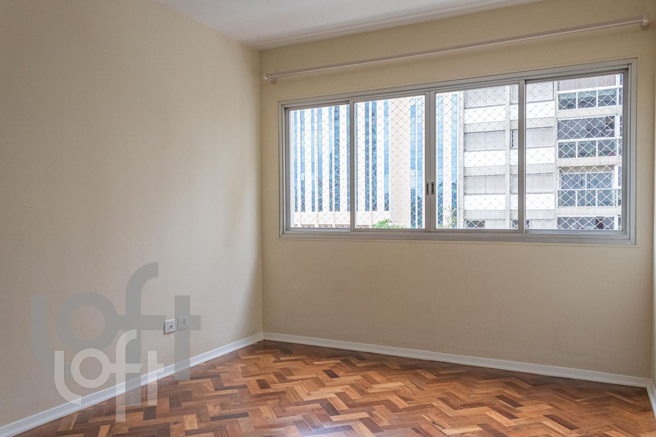 Apartamento à venda com 3 quartos, 95m² - Foto 1