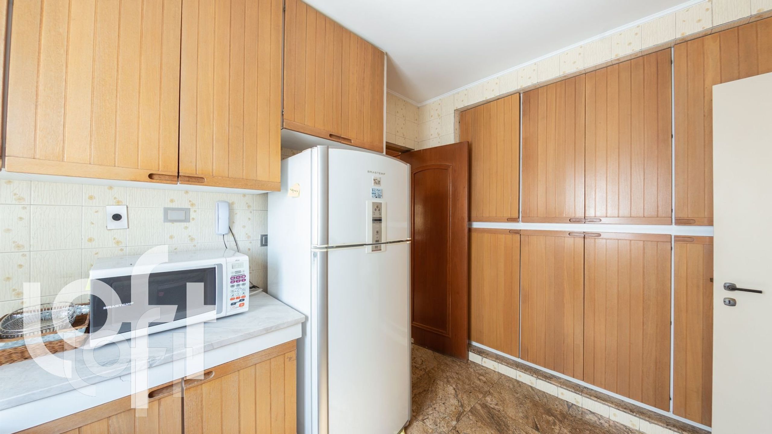 Apartamento à venda com 3 quartos, 244m² - Foto 32