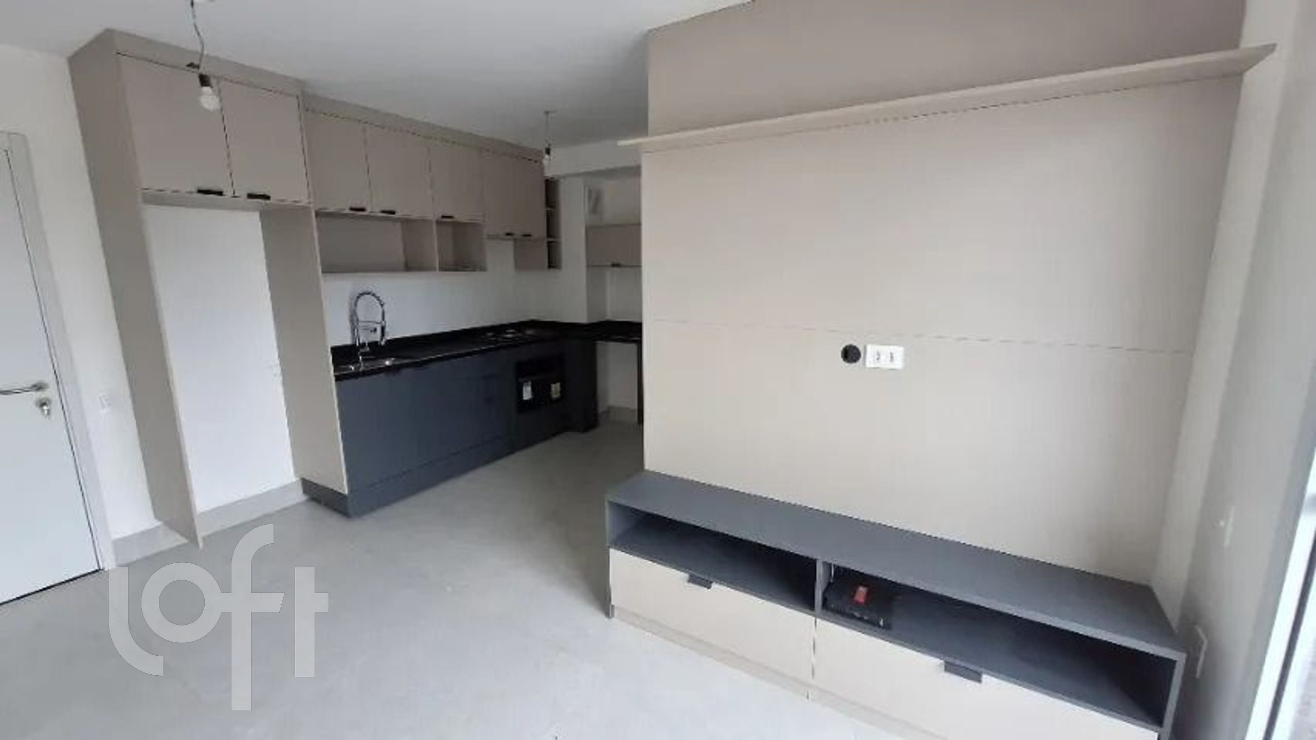 Apartamento à venda com 1 quarto, 36m² - Foto 2