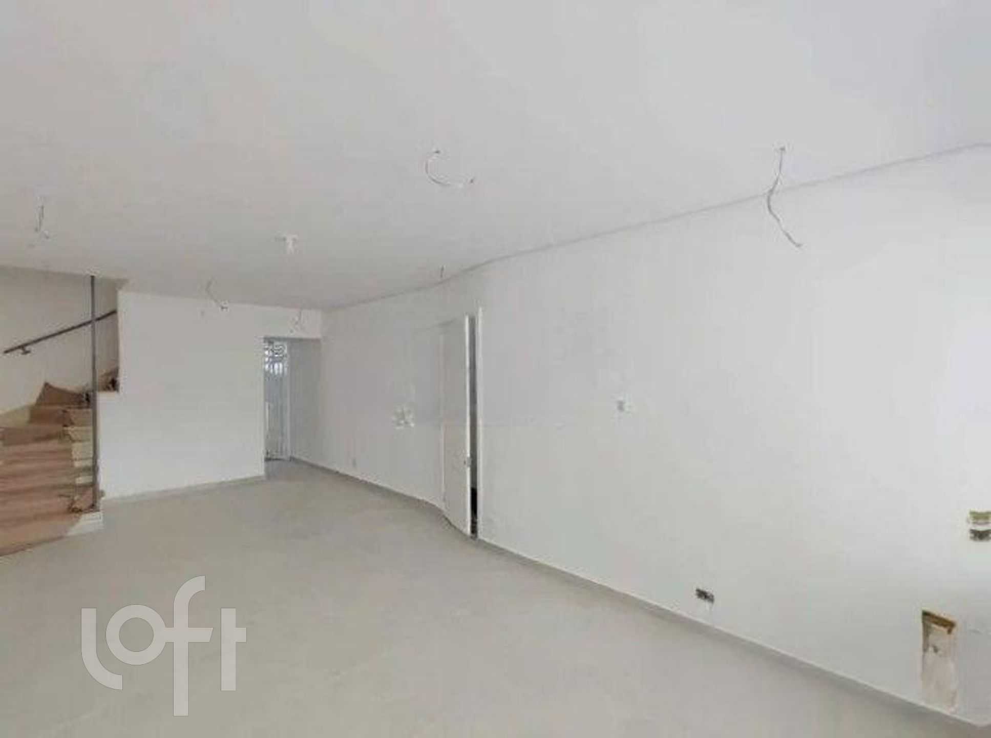 Casa à venda com 3 quartos, 170m² - Foto 4