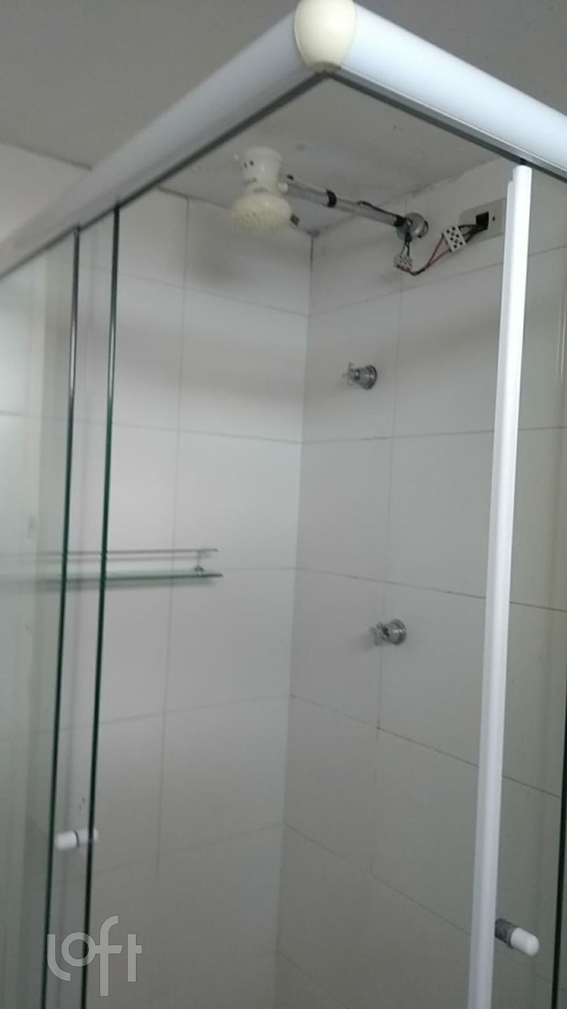 Apartamento à venda com 2 quartos, 68m² - Foto 2