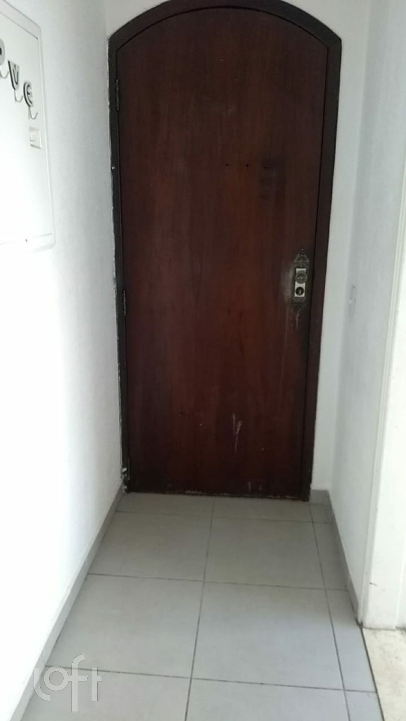 Apartamento à venda com 2 quartos, 68m² - Foto 11