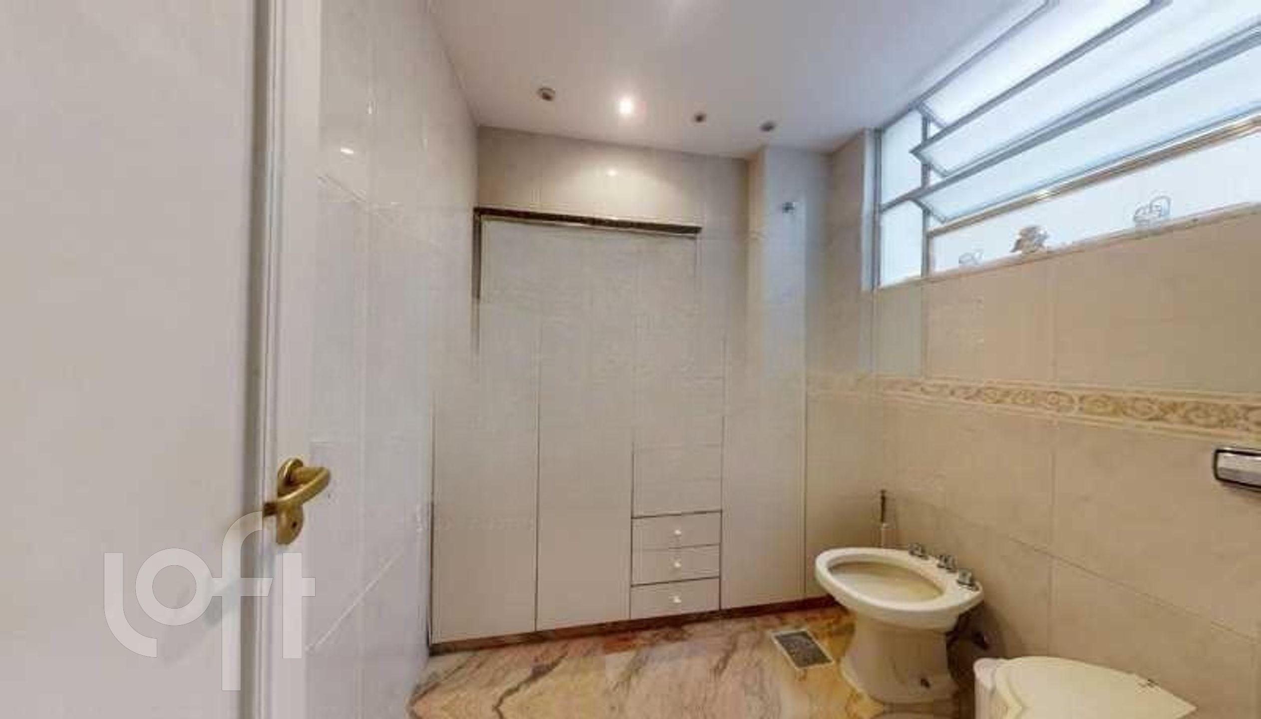 Apartamento à venda com 4 quartos, 225m² - Foto 10