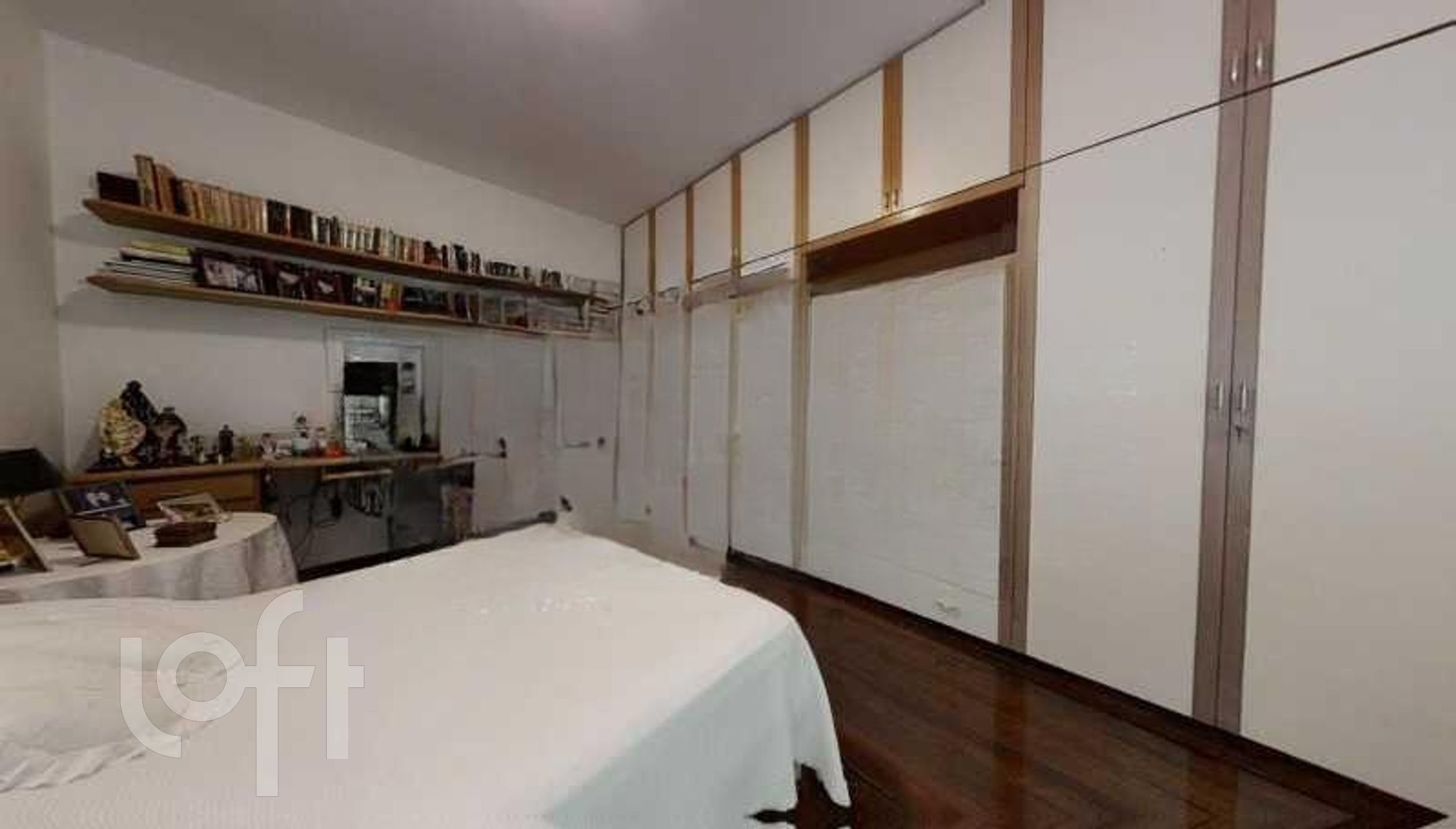 Apartamento à venda com 4 quartos, 225m² - Foto 15