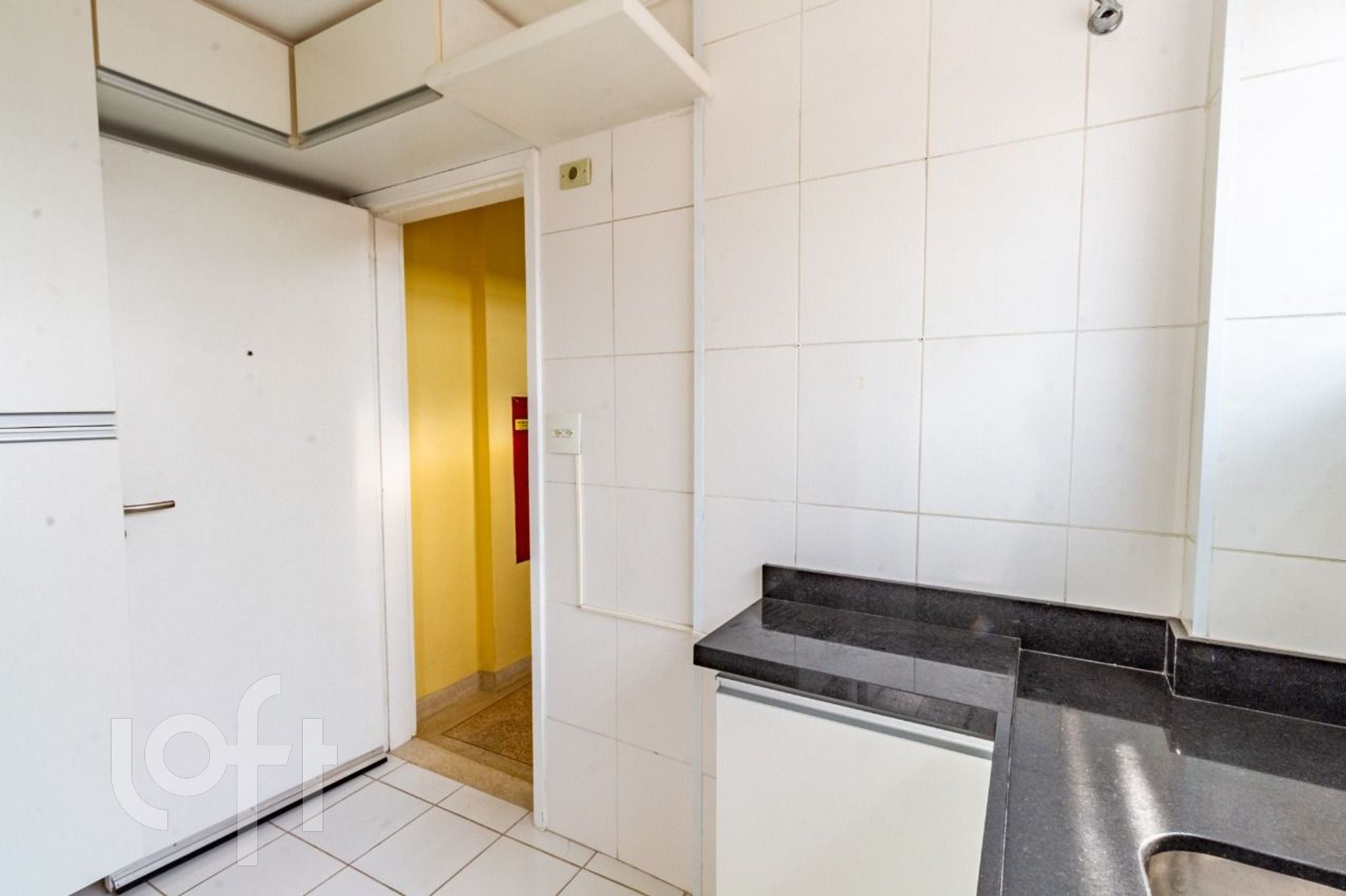 Apartamento à venda com 2 quartos, 67m² - Foto 7