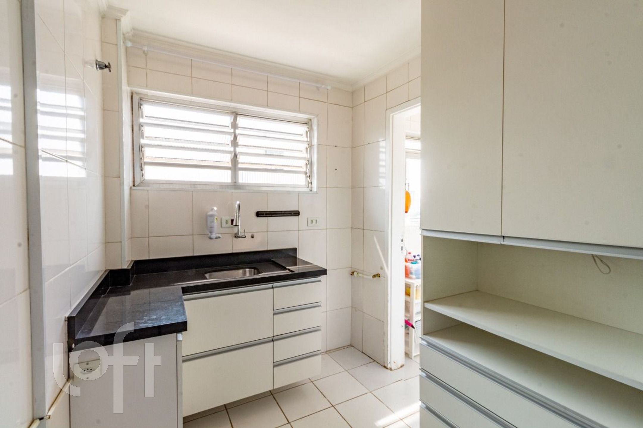 Apartamento à venda com 2 quartos, 67m² - Foto 6