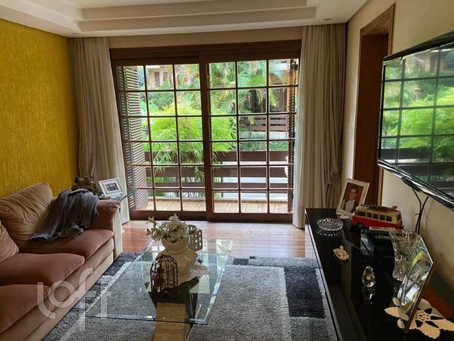 Casa em Condomínio com 252m², 3 dormitórios, 1 suíte, 2 vagas, Bela Vista em Porto Alegre