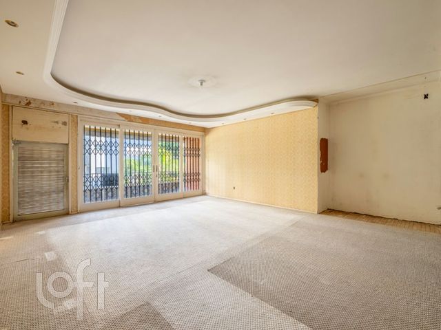 Apartamento com 167m², 3 dormitórios, 1 suíte, 1 vaga, Rio Branco em Porto Alegre