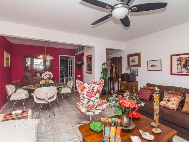 Apartamento com 111m², 3 dormitórios, 1 suíte, Boa Vista em Porto Alegre