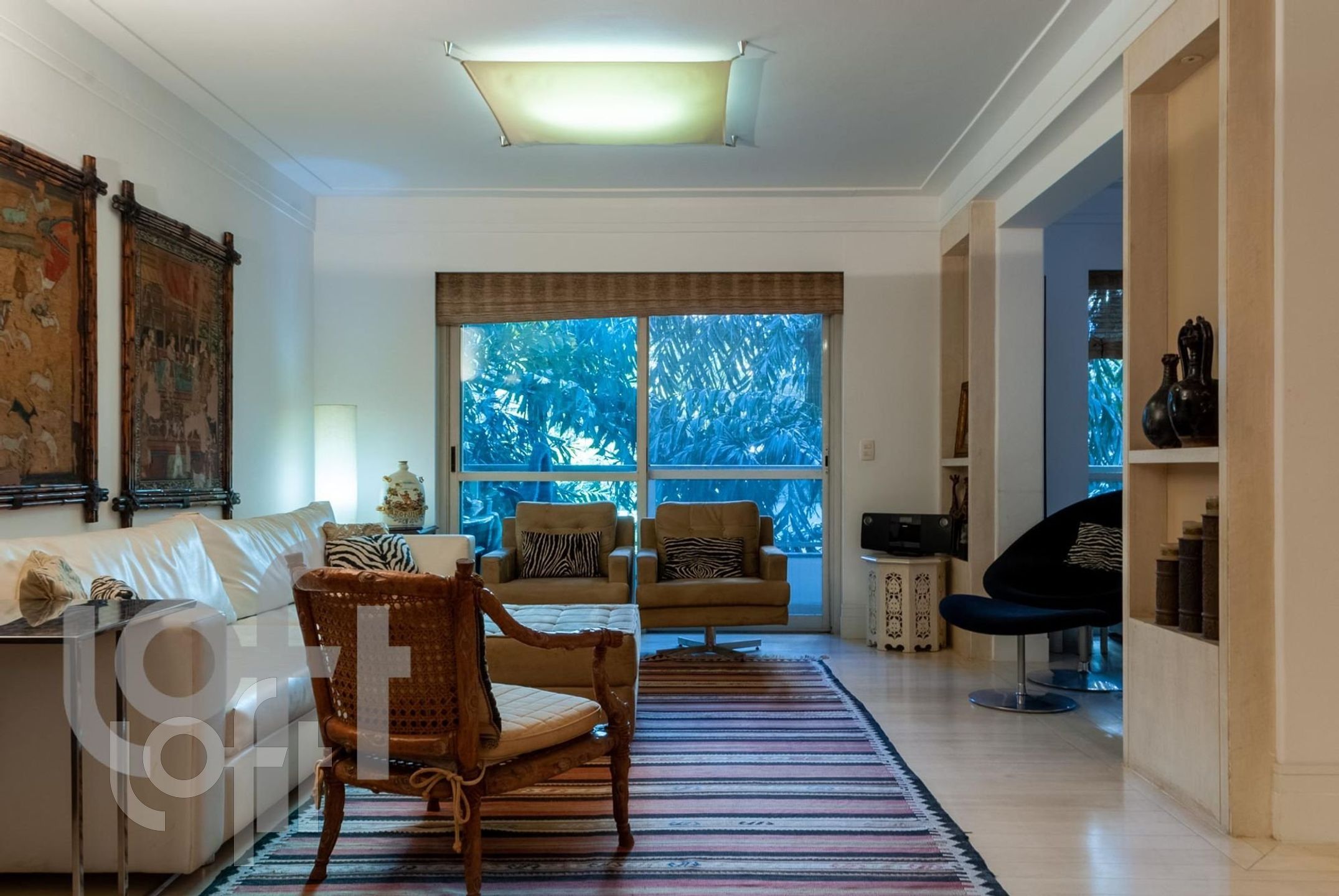 Apartamento à venda com 3 quartos, 156m² - Foto 1