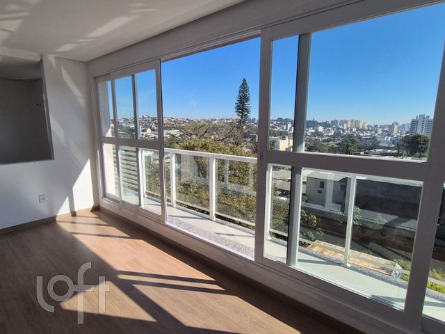 Apartamento com 60m², 2 dormitórios, 1 suíte, 2 vagas, Jardim Botânico em Porto Alegre
