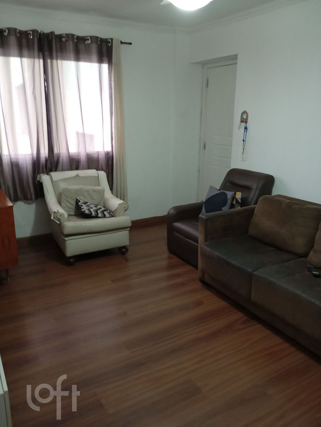 Apartamento à venda com 3 quartos, 74m² - Foto 2