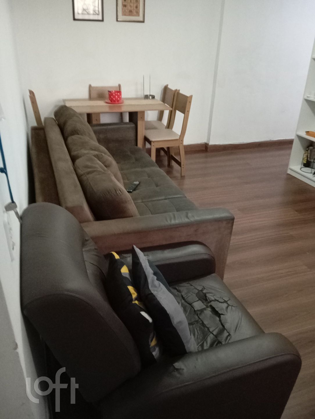 Apartamento à venda com 3 quartos, 74m² - Foto 4