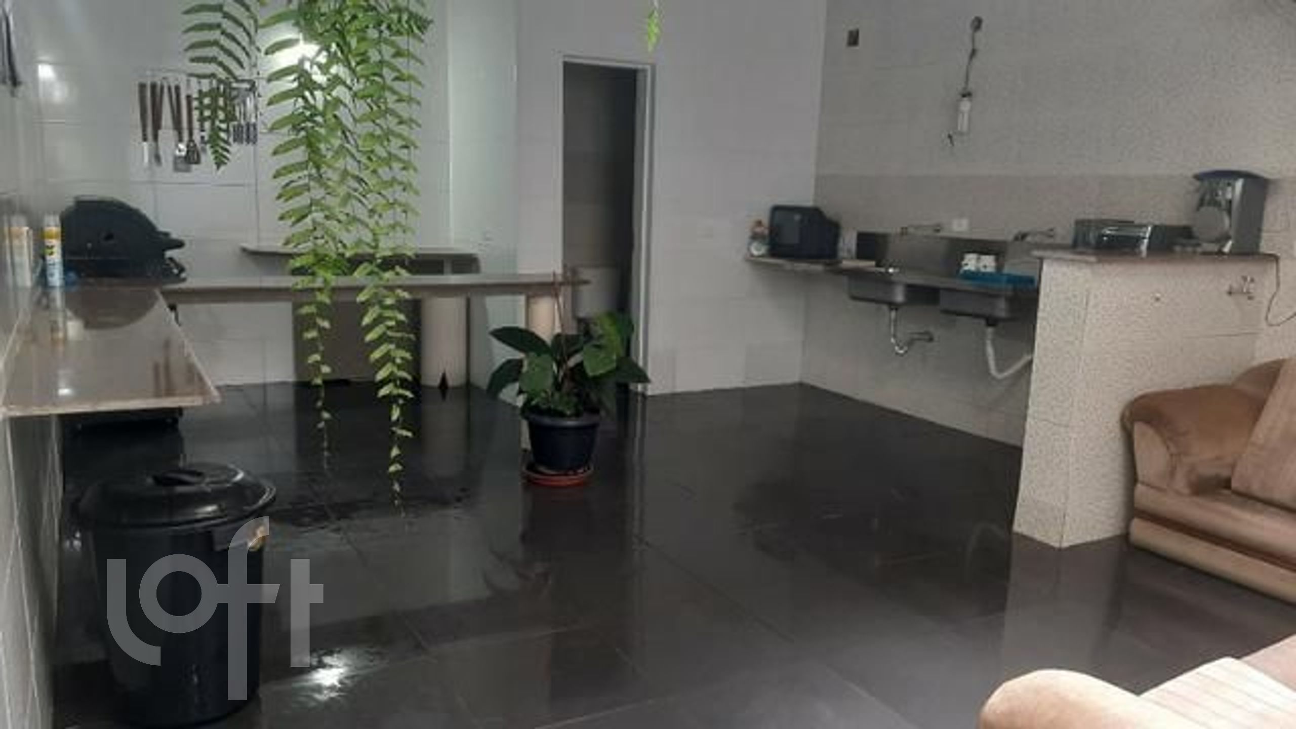 Casa à venda com 3 quartos, 177m² - Foto 1