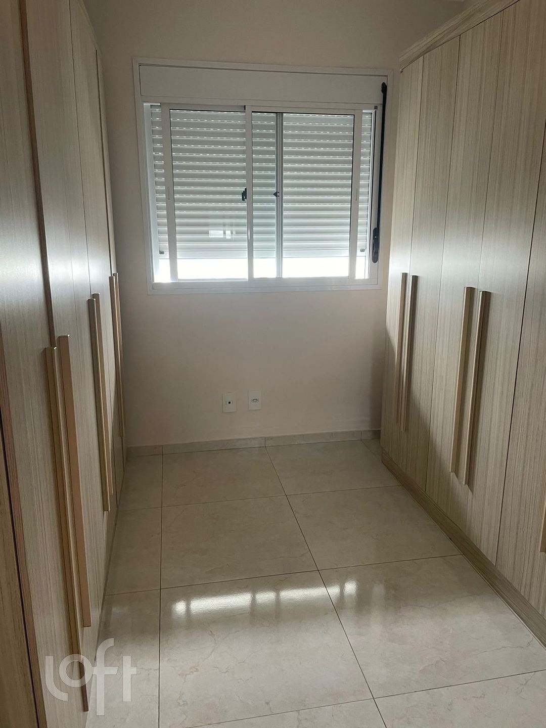 Apartamento à venda com 2 quartos, 64m² - Foto 2