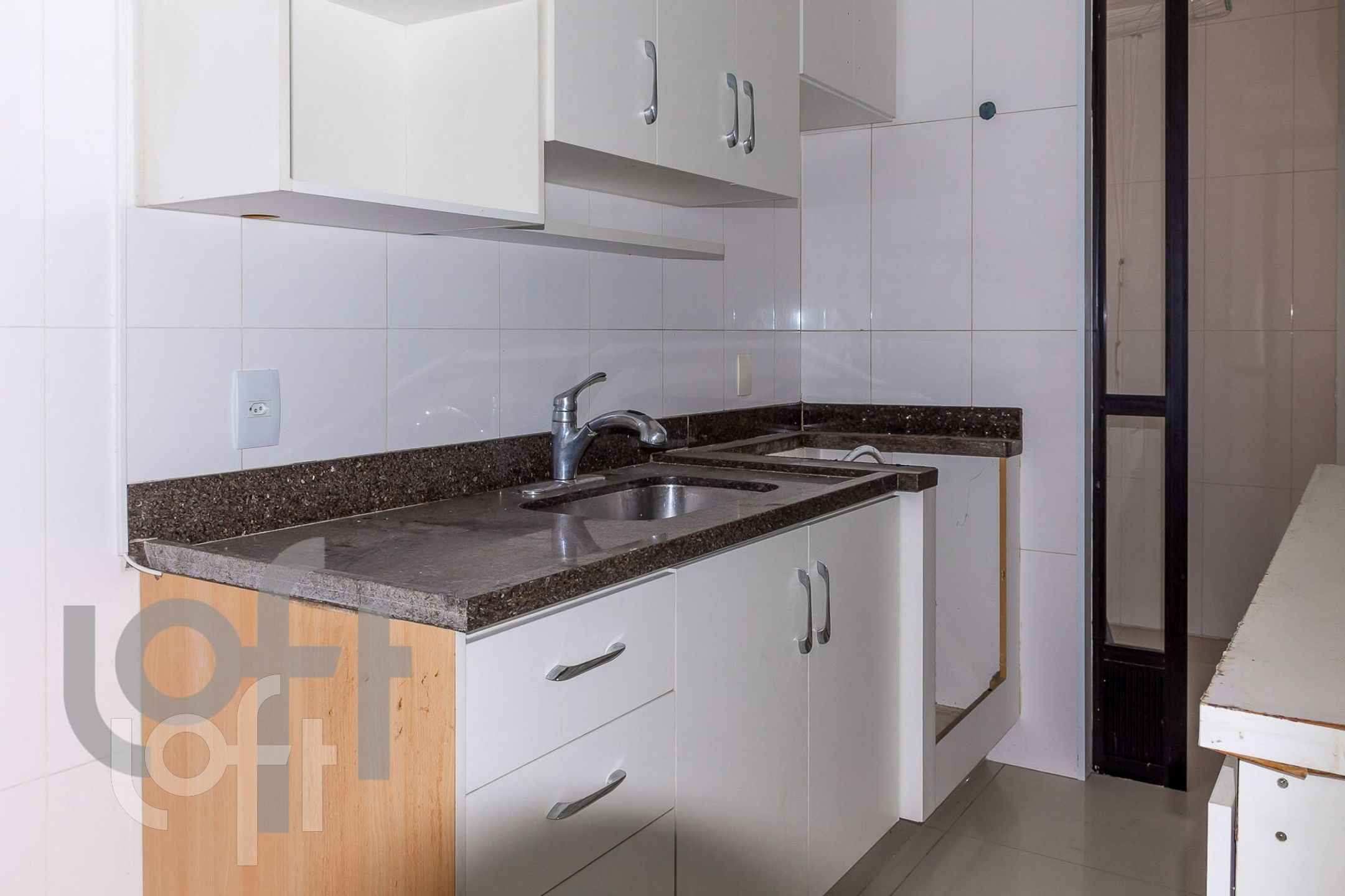 Apartamento à venda com 2 quartos, 70m² - Foto 25