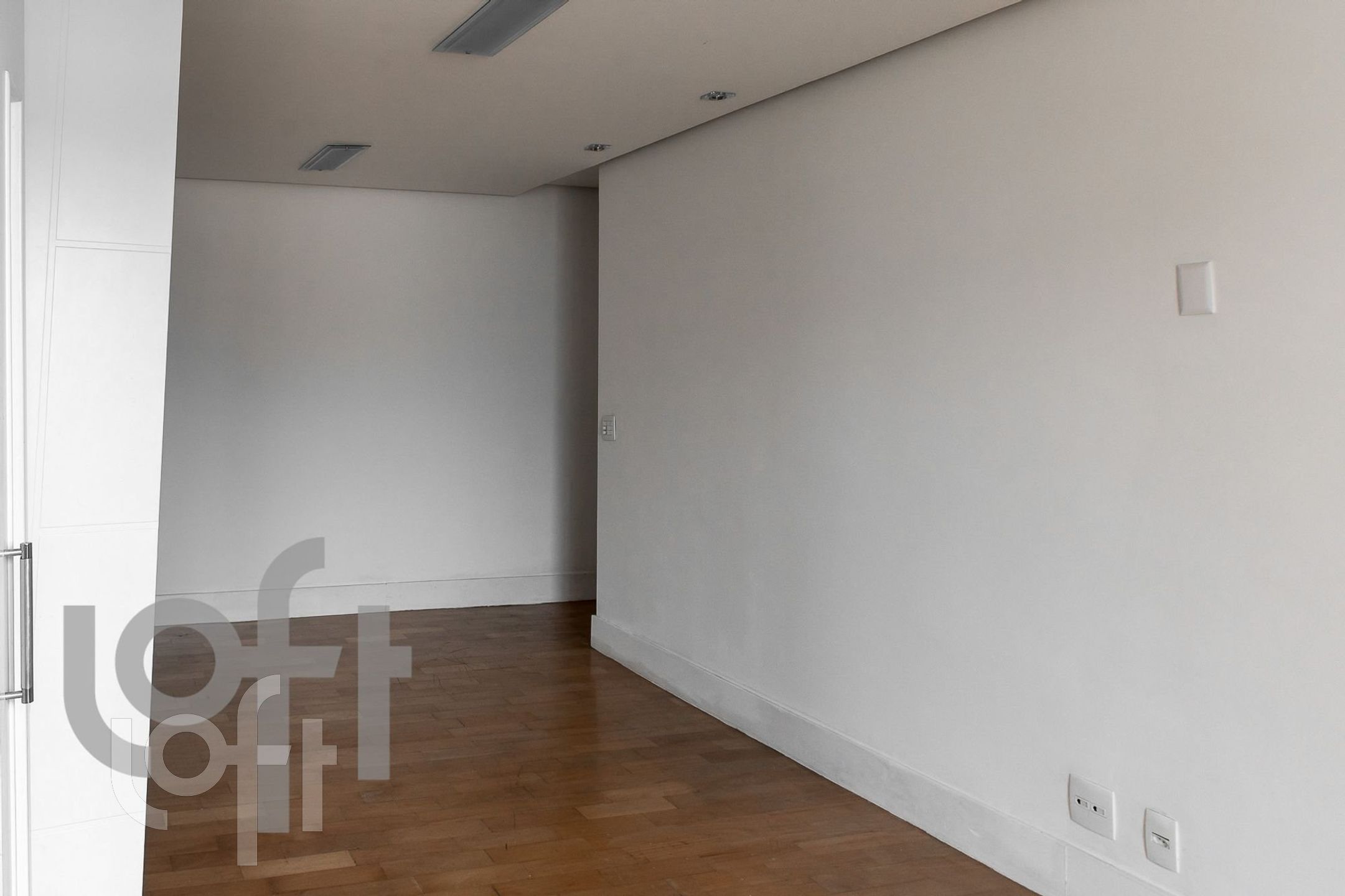 Apartamento à venda com 2 quartos, 70m² - Foto 13