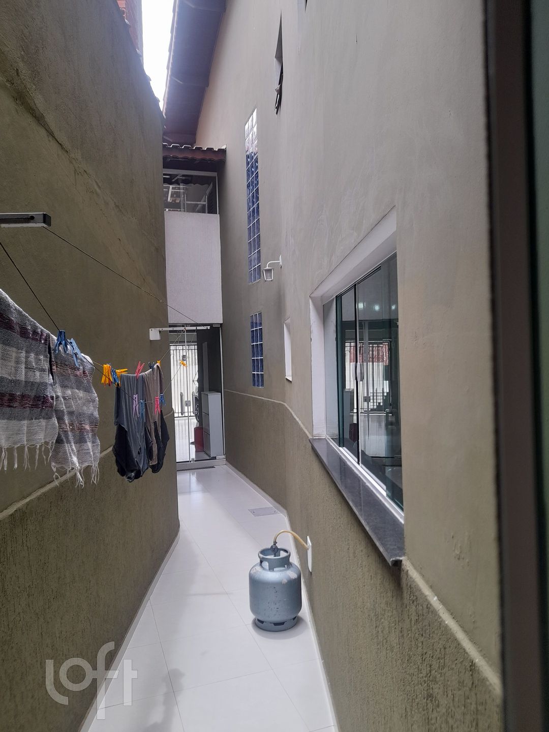 Casa à venda com 2 quartos, 220m² - Foto 14