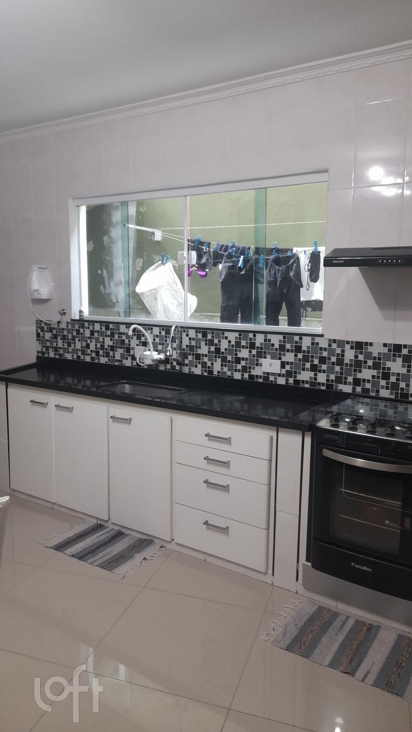 Casa à venda com 2 quartos, 220m² - Foto 4