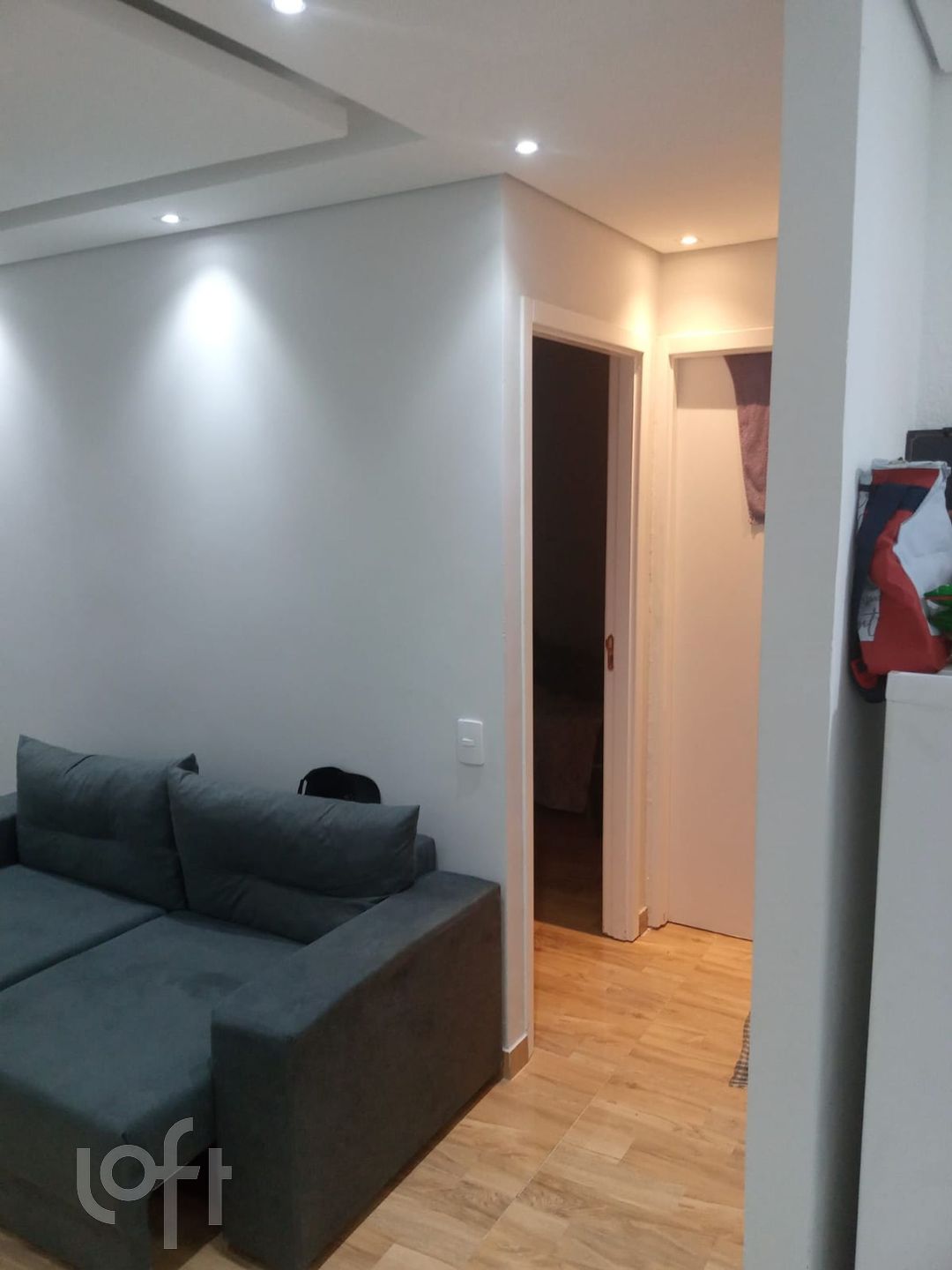 Apartamento à venda com 2 quartos, 42m² - Foto 3