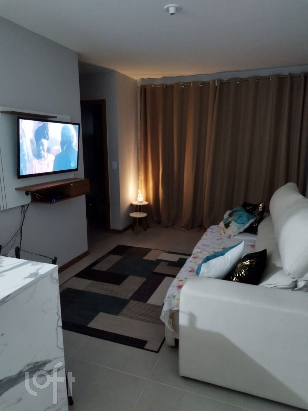 Apartamento à venda em Fundos com 53 m², 2 quartos, 1 vaga